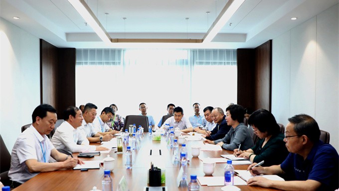 省委組織部副部長、省人社廳廳長周麗寧一行來集團(tuán)調(diào)研指導(dǎo)工作